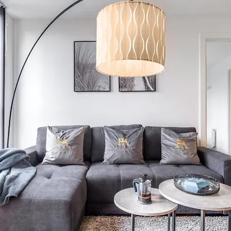 Pluxa Alpine Blue - Two Bedroom Luxury Apartamento *